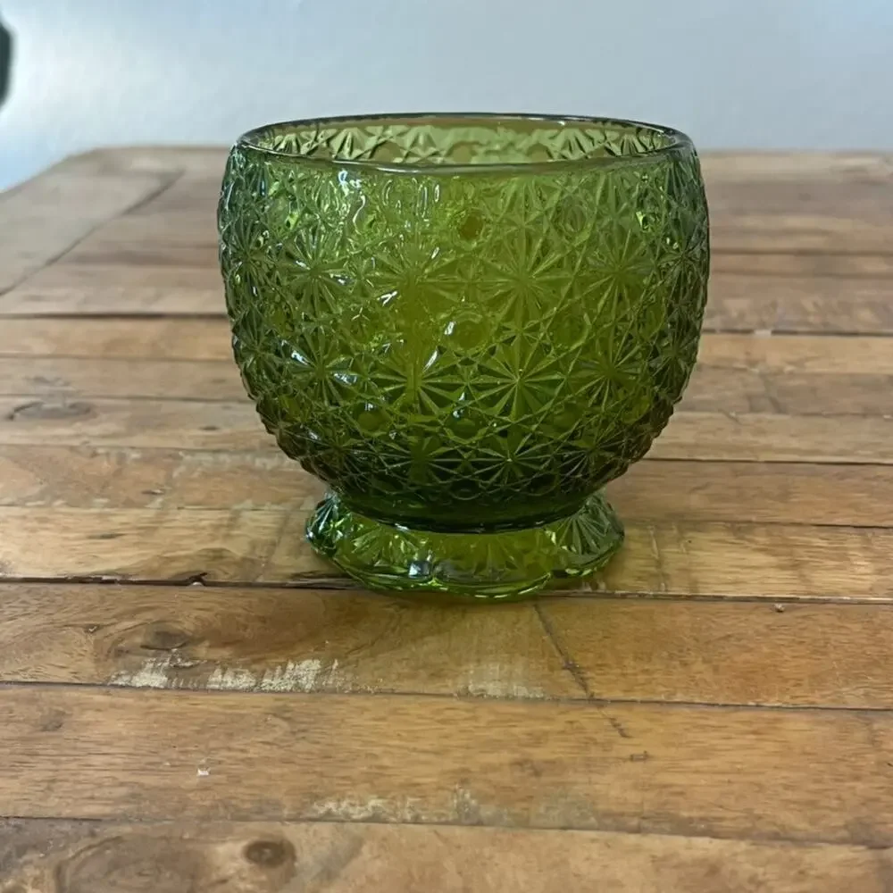 Vintage Green Scallop Edge Bowl 4